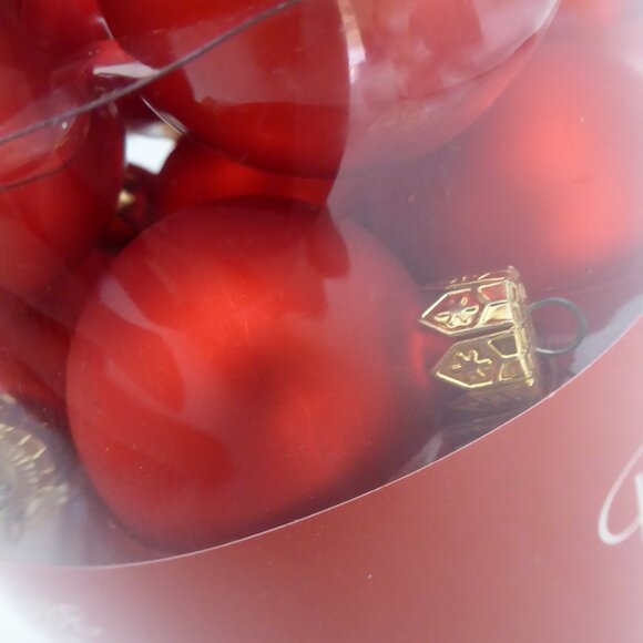 NEW 1.6” (40mm) CHRISTMAS GLASS BALL 42 ORNAMENTS MATTE RED LOT OF 2 TUBES - Picture 7 of 7